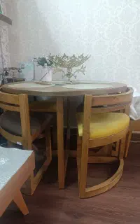 میز ناهار خوری کم جا