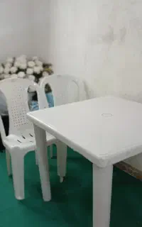 میز و صندلی