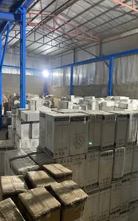 انبار واقعی واقعی کاغذ دیواری نه فیک