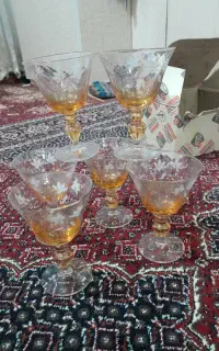 بستنی خوری