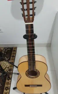 گیتار دست‌ساز فلامنکو برند قاسمی مدل 4f