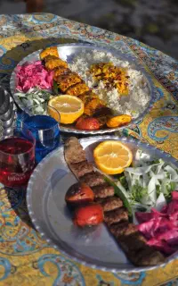 رستوران کوچه باغ