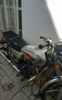 موتورسیکلت هندا شهاب ۱۲۵ پنج دنده استارتی