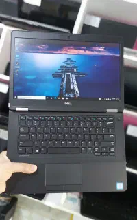 DELL 5470 i5HQ RAM16 SSD256 AMD2G تمیز با کارتن
