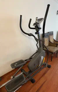 دستگاه اسکی فضایی