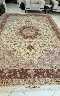 فرش دستباف ۹ متری تبریز ۵۰ رج چله ابریشم علیا