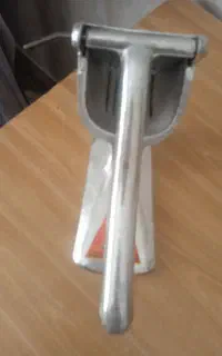 کاسه استیل