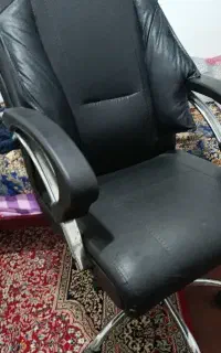 صندلی بسیار نو .