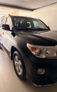 لندکروز مشکی ۲۰۱۲