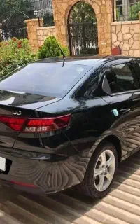 تارا مشکی آبنوس
