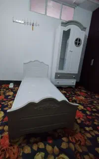 تخت و کمد کودک