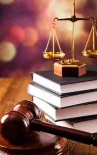 قبول وکالت در کلیه دعاوی حقوقی و کیفری