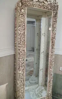 آینه ایستاده و بوفه