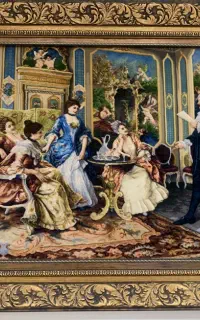 اینه رزین و یک تابلو فرش دستی