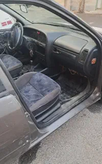زانتیا ۲۰۰۰مدل ۸۳