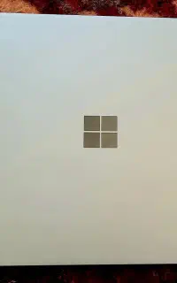 microsoft surface laptop Go2