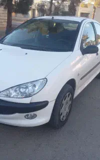 پژو 206 صندوقدار