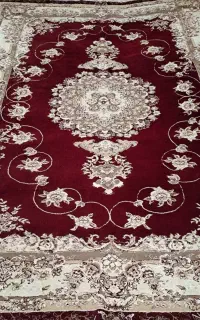 تعداد ۳ تخته فرش ۶ ماشینی یک رنگ و نقشه