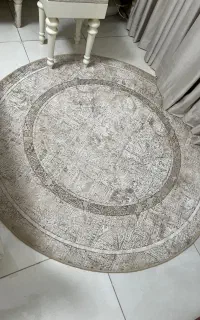 فرش گرد کرم فانتزی