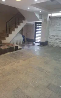 خدمتکار کار بلد اقا هستم