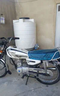 موتور سی جی ۱۲۵ نامی خیلی تمیز