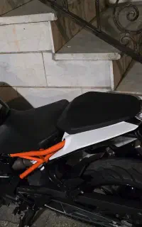 KTM DUKE 250 ABS  کی تی ام دوک ۲۵۰ ای بی اس