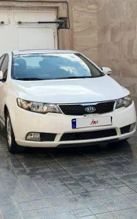 کیا سراتو ۲۰۰۰ آپشنال