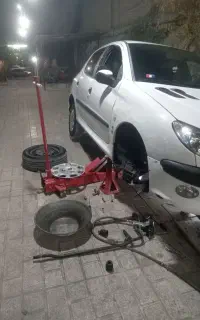 تعمیر جلوبندی و شارژ کمک فنر