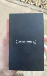 کیف پول سخت افزاری لجر نانو ایکس Ledger Nano X