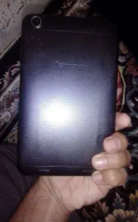 یک عدد تپلت lenovo