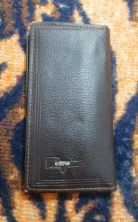 کیف زنانه پیدا شده