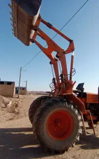 بیل عقب. رومانی