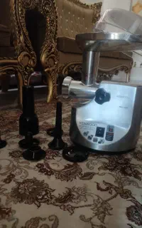 چرخ گوشت کنوود مدل 1600کار نکرده بدون کارتن