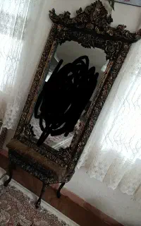 آینه و کنسول و بوفه
