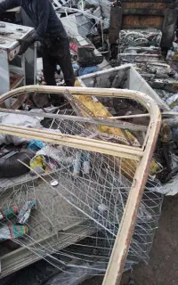 منازل اداره شرکتها وضایعاتی روستاها و ویلاها