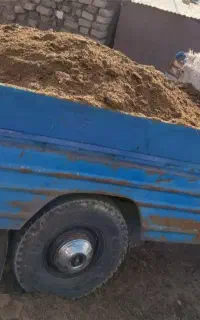 کود گاوی و گوسفندی .خاک باغچه مرغوب