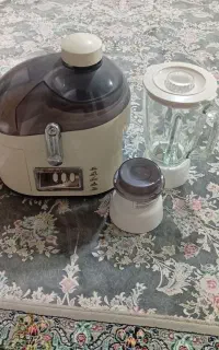 ابمیوه‌ گیر‌ درحدنو