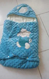 قنداق فرنگی پتو وتشک و پتو مسافرتی نو