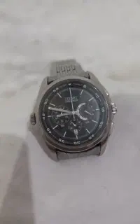 یک عدد ساعت مردونه