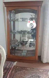 گنجه محکم و میز تلوزیون