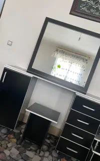 میز ارایشی سالم
