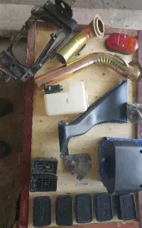 لوازم پیکان کلاسیک ومدل جدیدبدنه داخل سالن