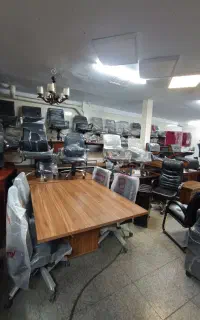 خرید و فروش انواع صندلی و میز کارکرده