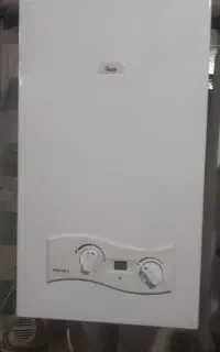 آبگرمکن دیواری فن دار