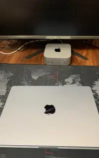 MacBook air M4 2025