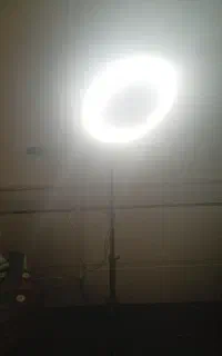 رینگلایت به همراه پایه سلفی