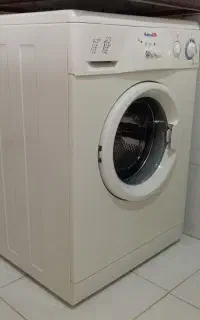 لباسشویی آبسال سالم و تمیز