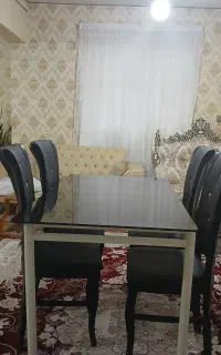 میز غذاخوری