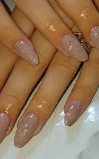 کاشت ناخن۳۰۰