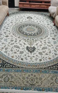 دو عدد فرش ۱۲ متری